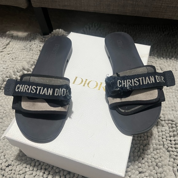 Dior Revolution Slides - Picture 3 of 6